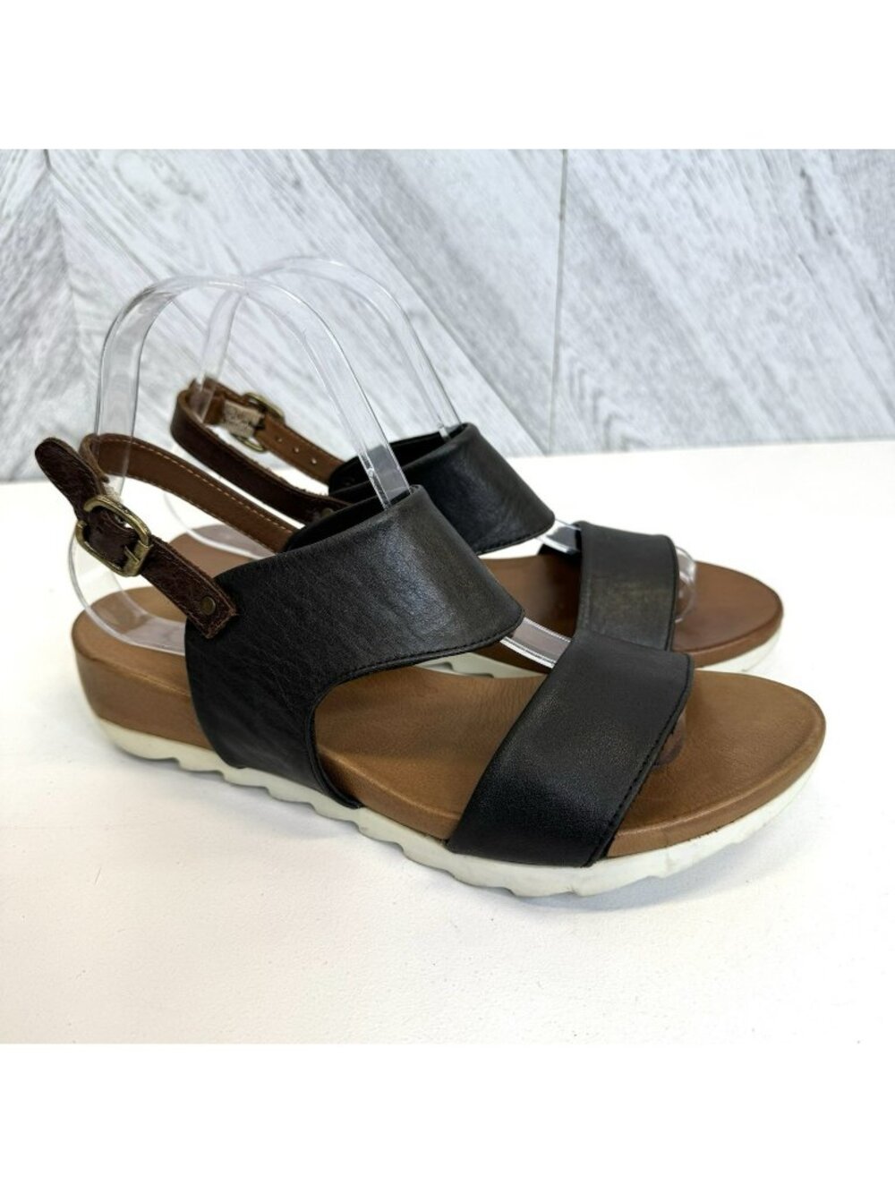 Bueno Fara Leather Sandals Womens Size 39 US 9 Black Brown Ankle Strap Shoes